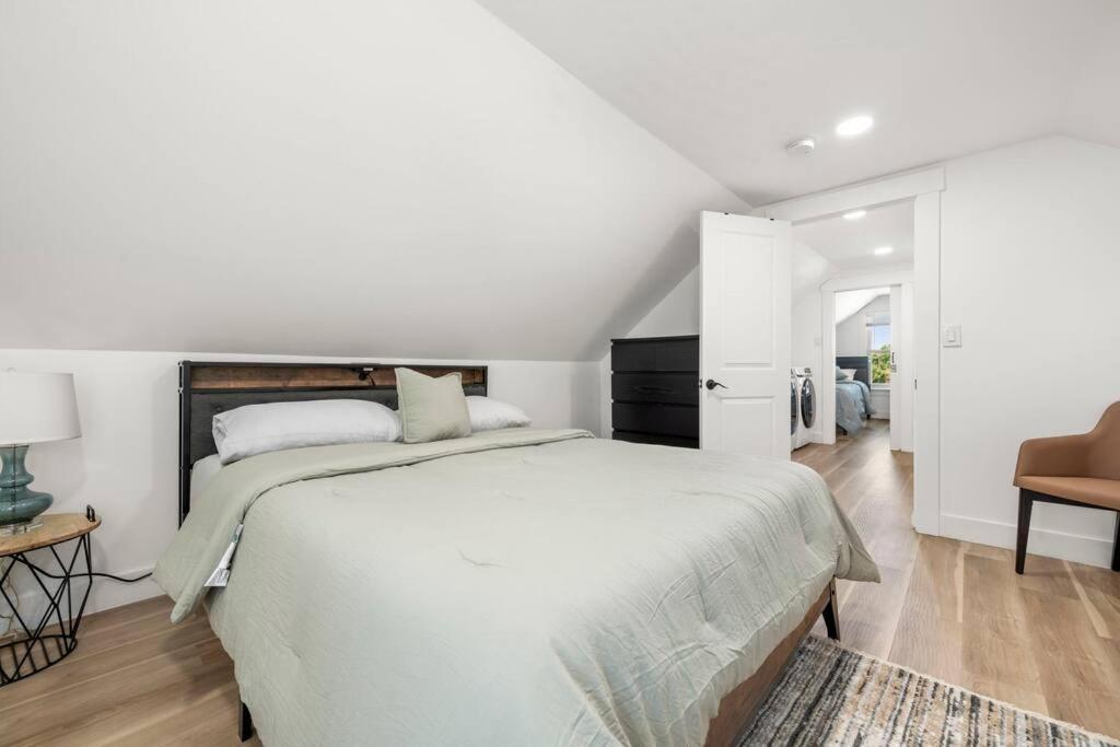 Ferienwohnung 10Guests! Parking 2Nd Floor-Duplex Fair Lawn Exterior foto
